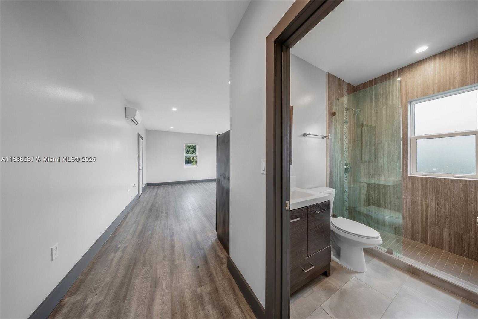 Small Image of 1020 SOUTH WEST 23RD AVE #5, Miami Number 7