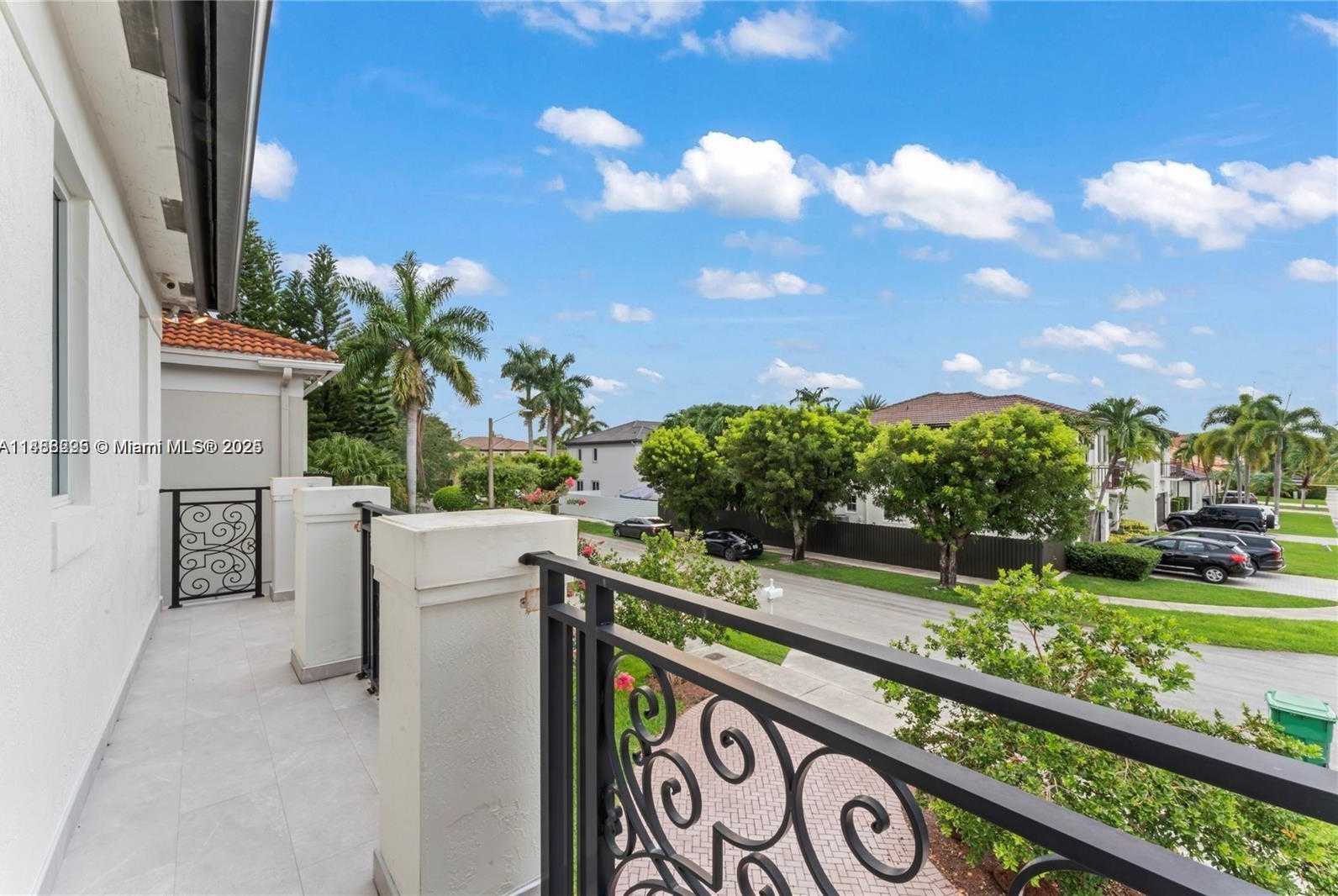 Small Image of 15270 SOUTH WEST 115TH TER, Miami Number 18