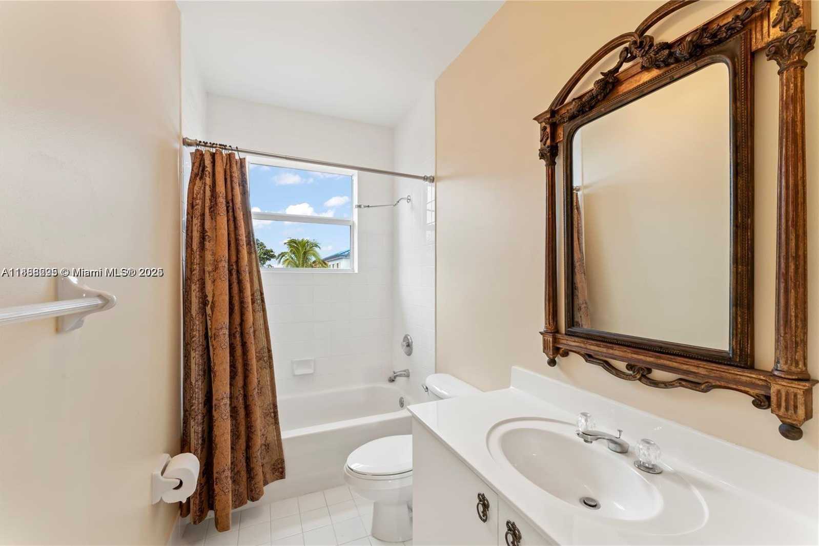 Small Image of 15270 SOUTH WEST 115TH TER, Miami Number 22