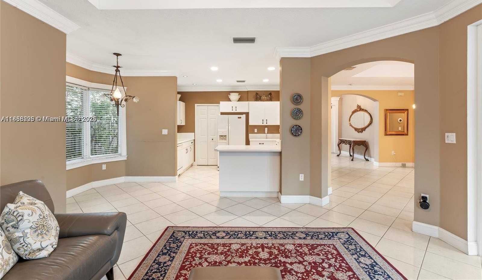 Small Image of 15270 SOUTH WEST 115TH TER, Miami Number 5