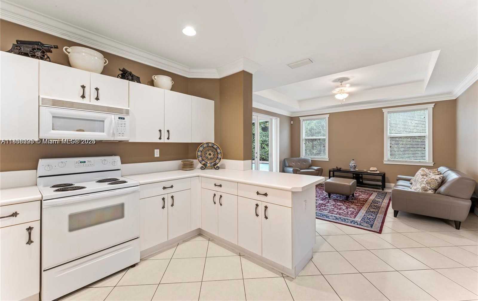 Small Image of 15270 SOUTH WEST 115TH TER, Miami Number 9