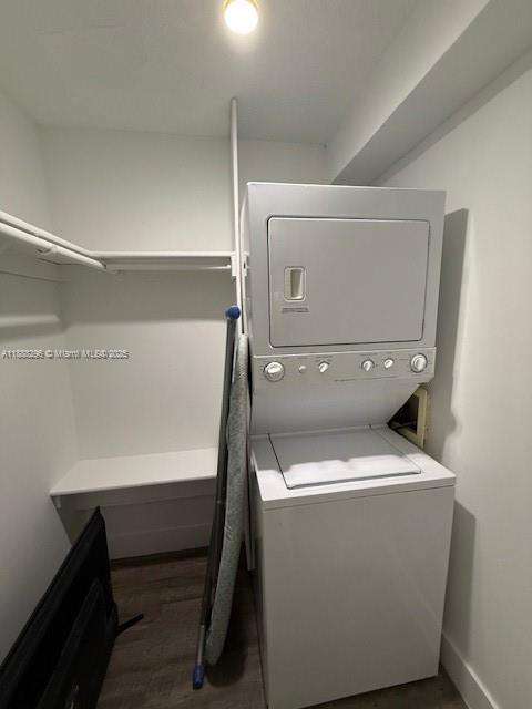 Small Image of 1615 MERIDIAN AVE #303, Miami Beach Number 12