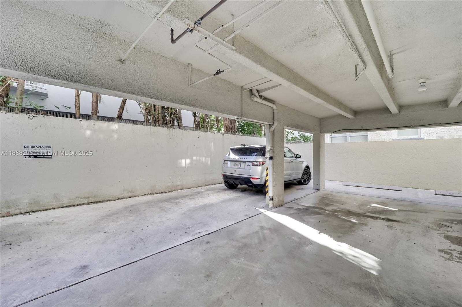 Small Image of 1615 MERIDIAN AVE #303, Miami Beach Number 13