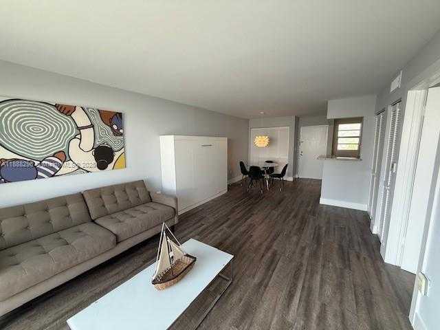 Small Image of 1615 MERIDIAN AVE #303, Miami Beach Number 6