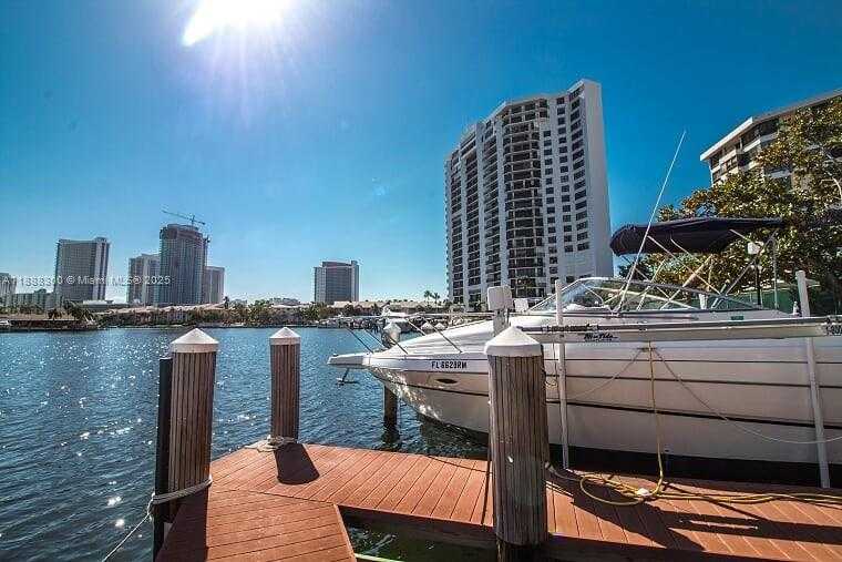Small Image of 600 THREE ISLANDS BLVD #721, Hallandale Beach Number 25