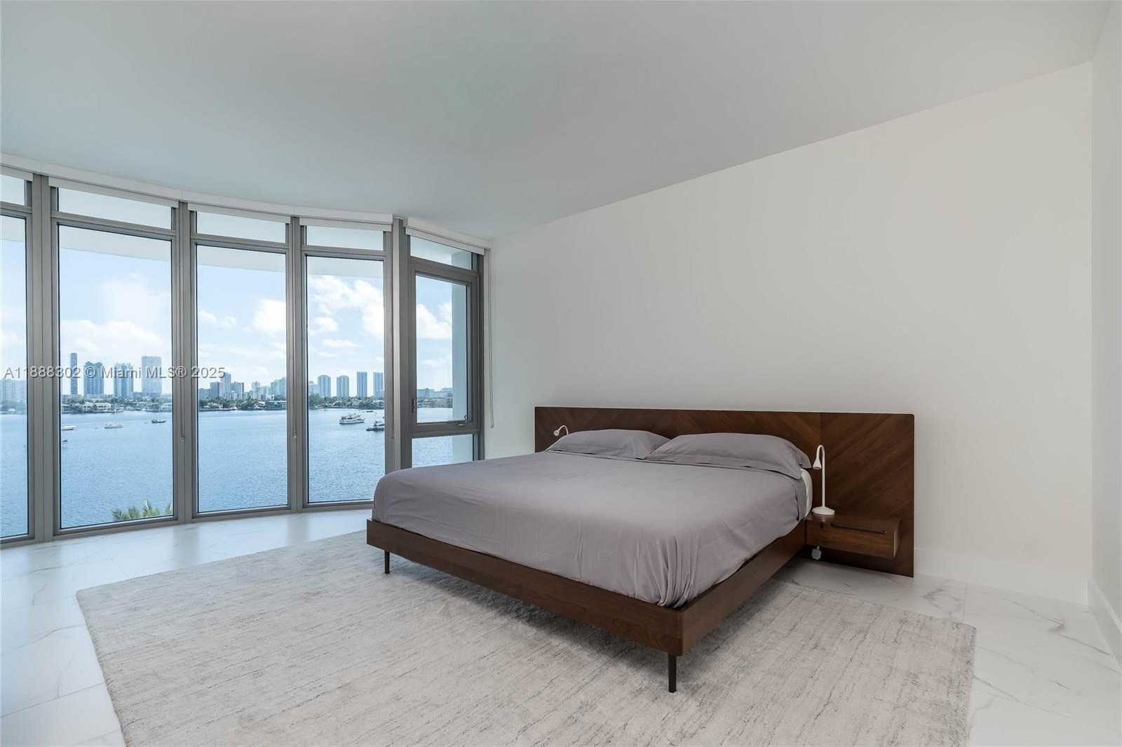 Small Image of 17301 BISCAYNE BLVD #411, North Miami Beach Number 14