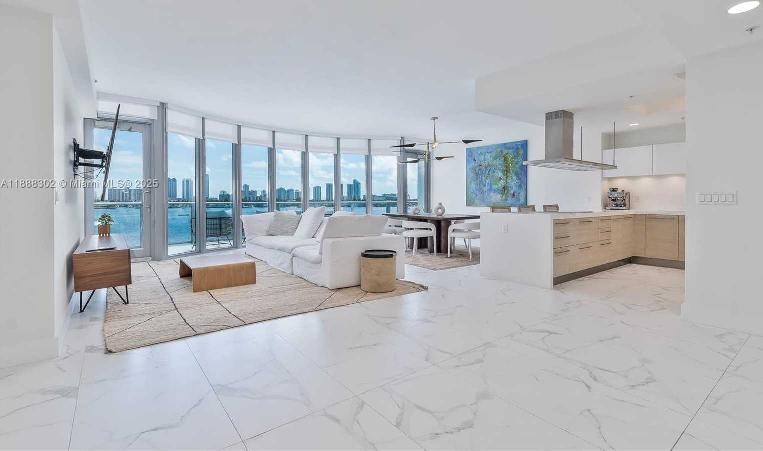 Small Image of 17301 BISCAYNE BLVD #411, North Miami Beach Number 15