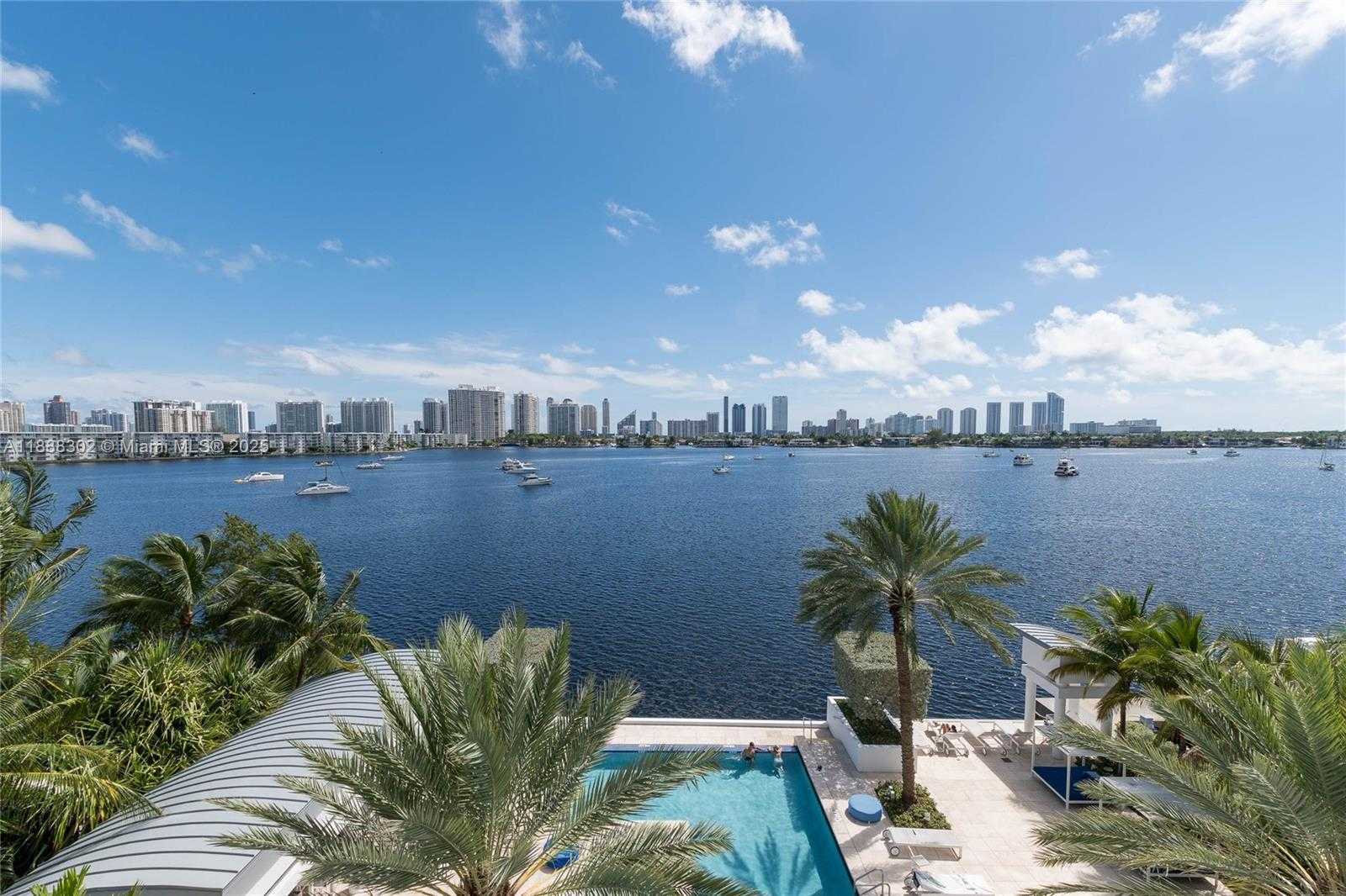 Small Image of 17301 BISCAYNE BLVD #411, North Miami Beach Number 23