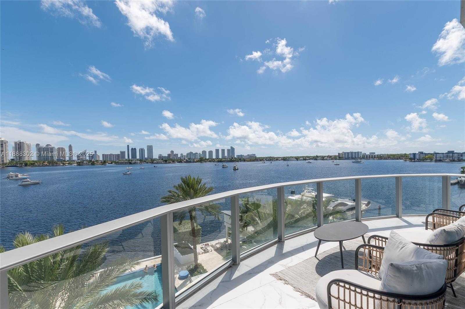 Small Image of 17301 BISCAYNE BLVD #411, North Miami Beach Number 27