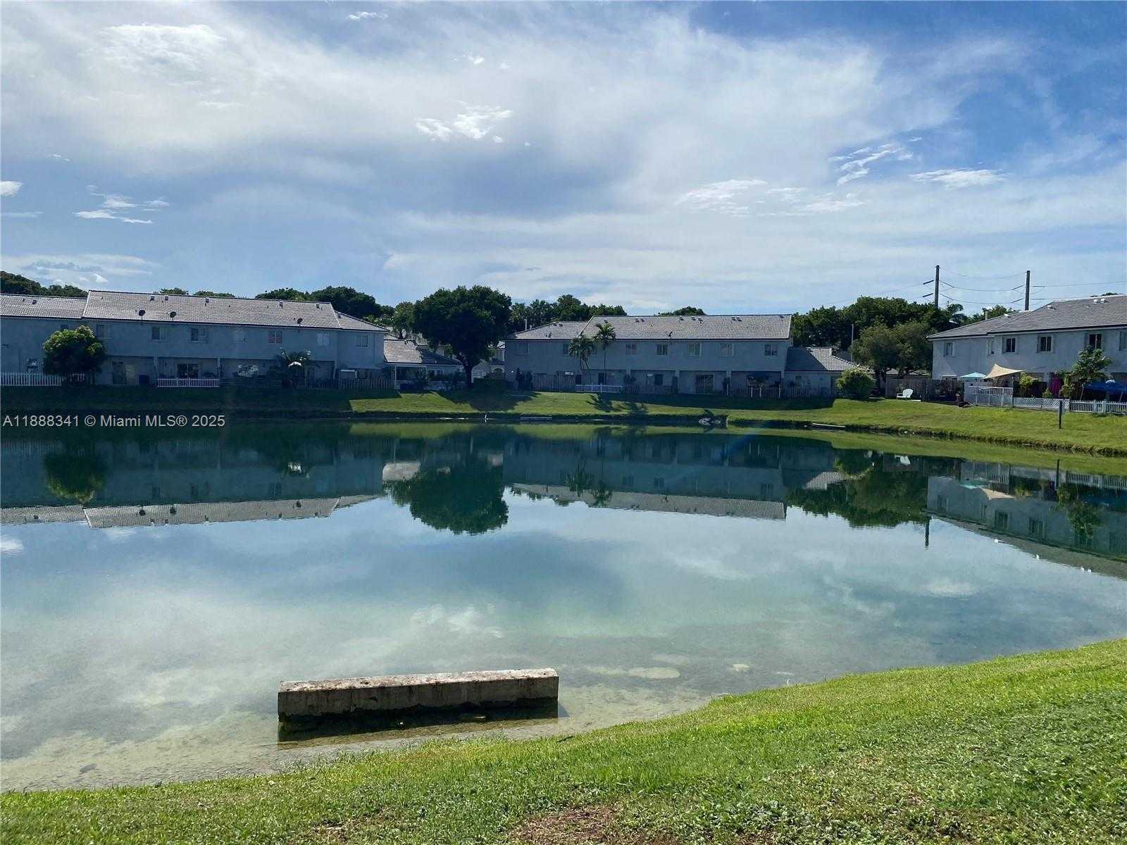Small Image of 14102 SOUTH WEST 120TH CT #6-15, Miami Number 14