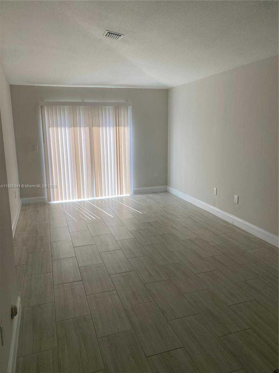 Small Image of 14102 SOUTH WEST 120TH CT #6-15, Miami Number 5