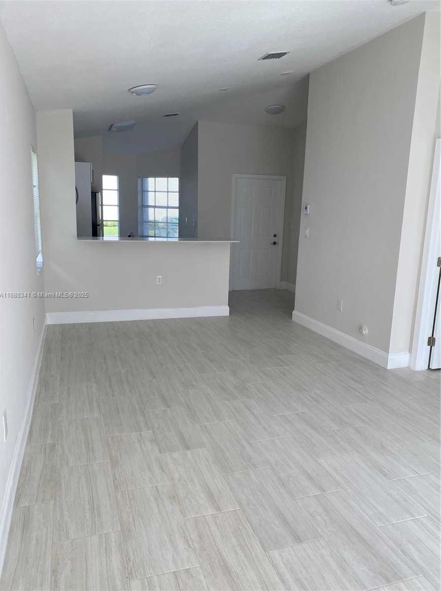 Small Image of 14102 SOUTH WEST 120TH CT #6-15, Miami Number 6