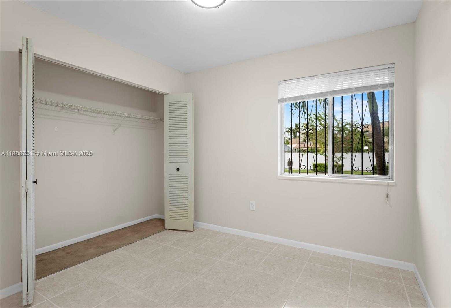 Small Image of 12328 SOUTH WEST 209TH ST, Miami Number 10