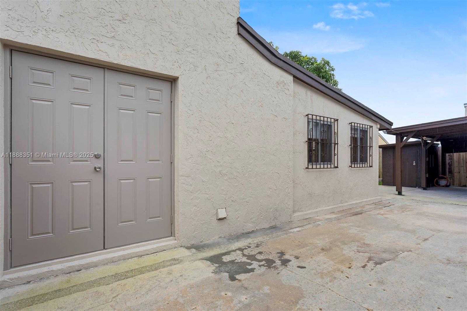 Small Image of 12328 SOUTH WEST 209TH ST, Miami Number 15
