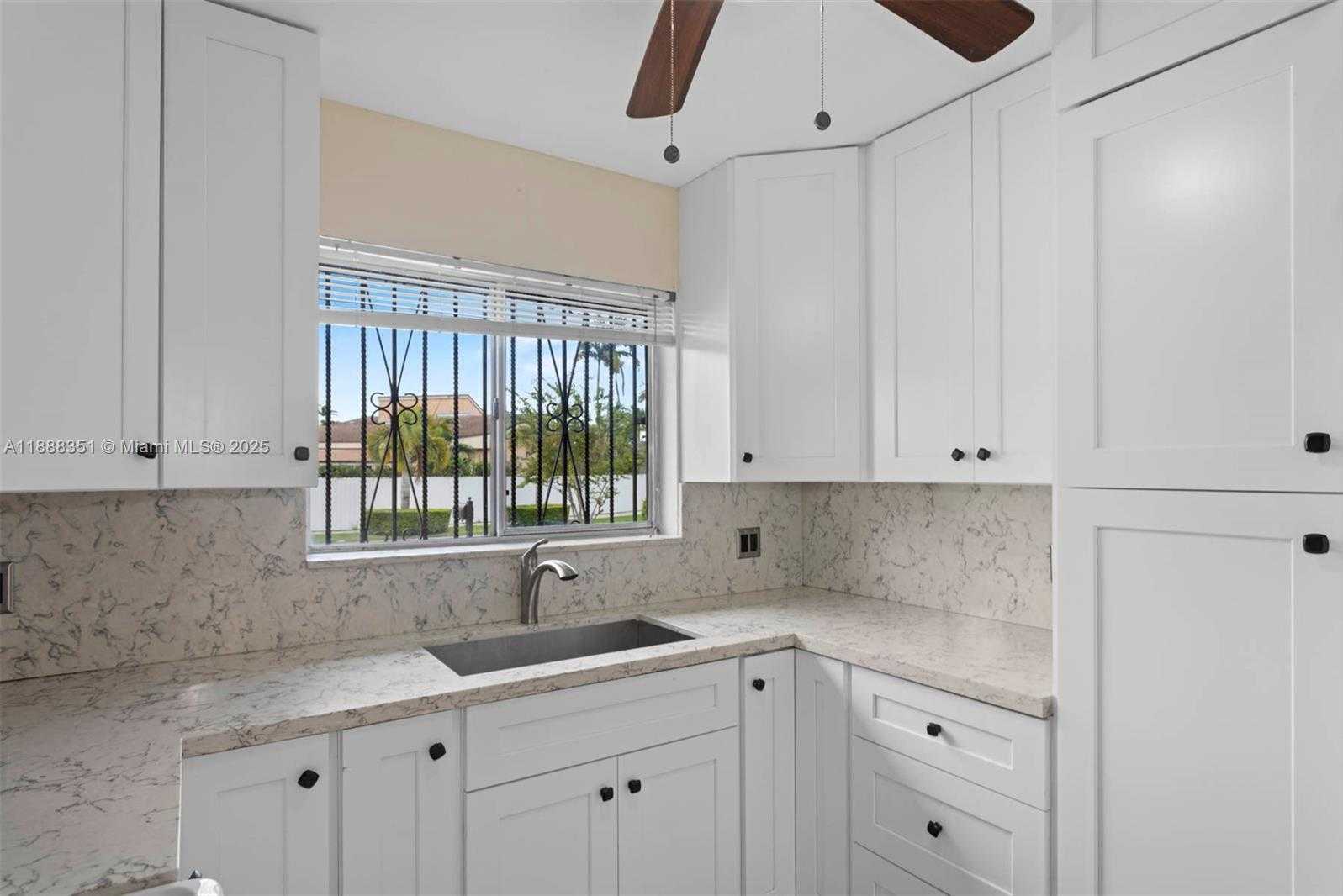 Small Image of 12328 SOUTH WEST 209TH ST, Miami Number 5