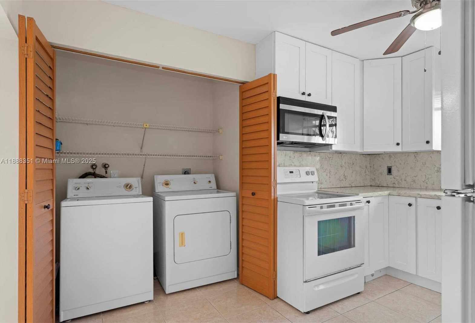 Small Image of 12328 SOUTH WEST 209TH ST, Miami Number 7
