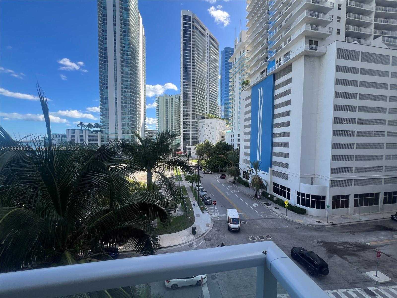 Small Image of 1155 BRICKELL BAY DR #401, Miami Number 25