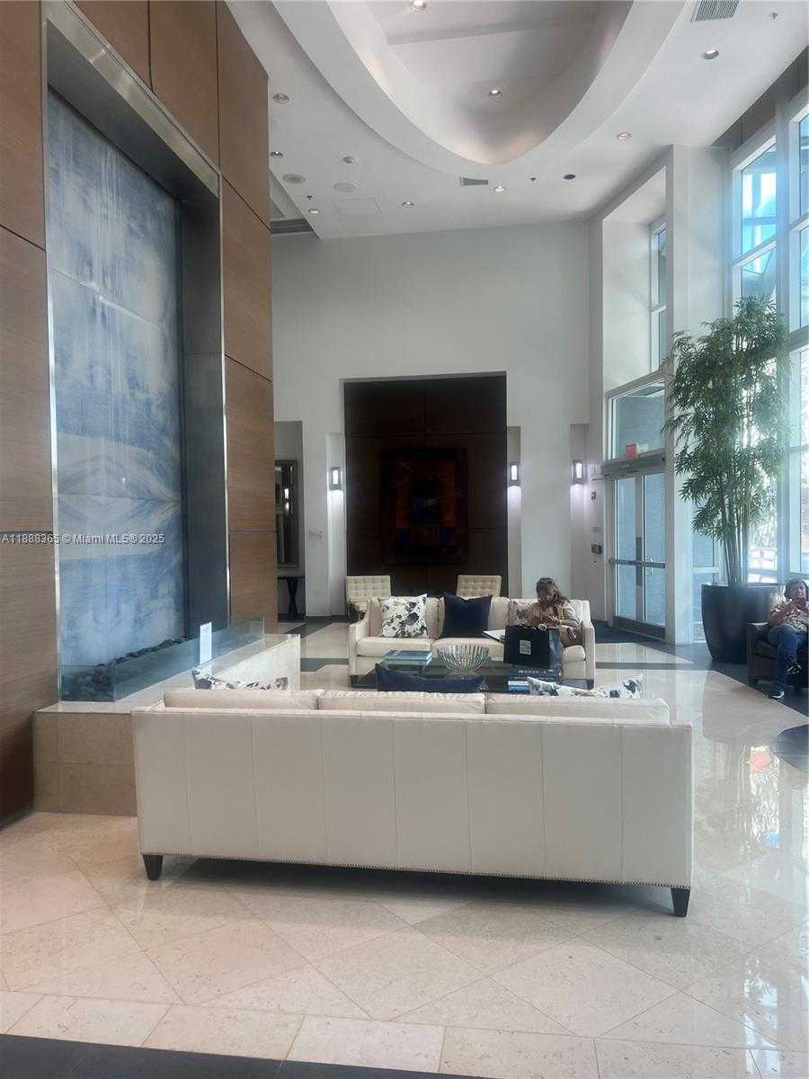 Small Image of 1155 BRICKELL BAY DR #401, Miami Number 28