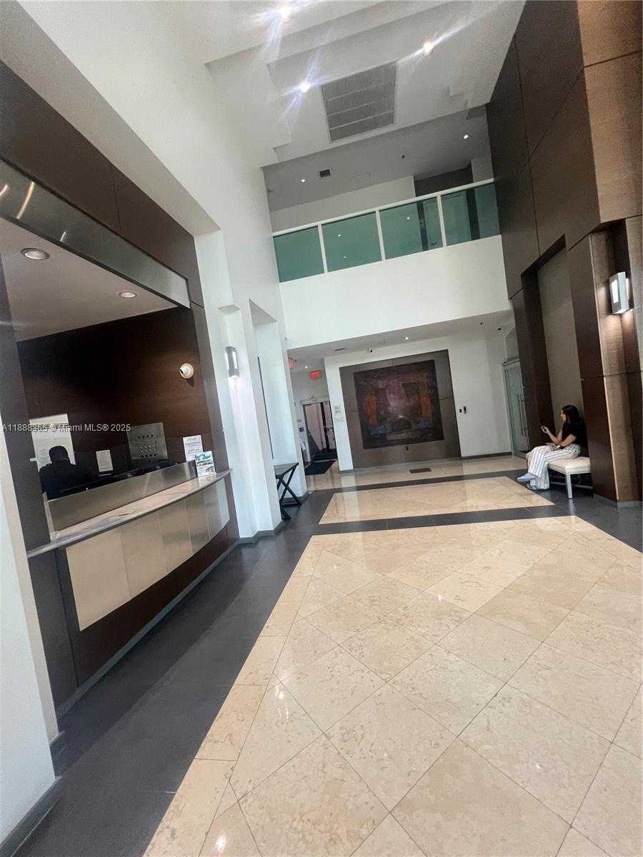 Small Image of 1155 BRICKELL BAY DR #401, Miami Number 32
