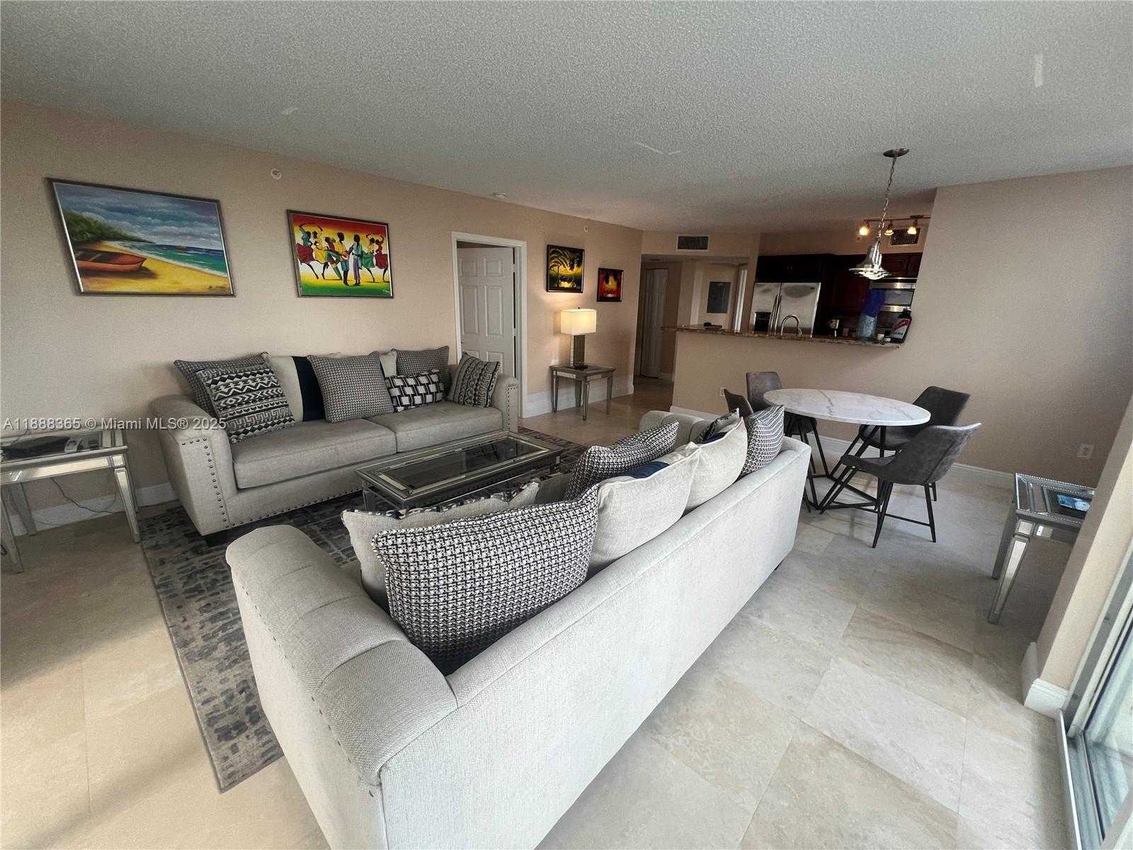 Small Image of 1155 BRICKELL BAY DR #401, Miami Number 5