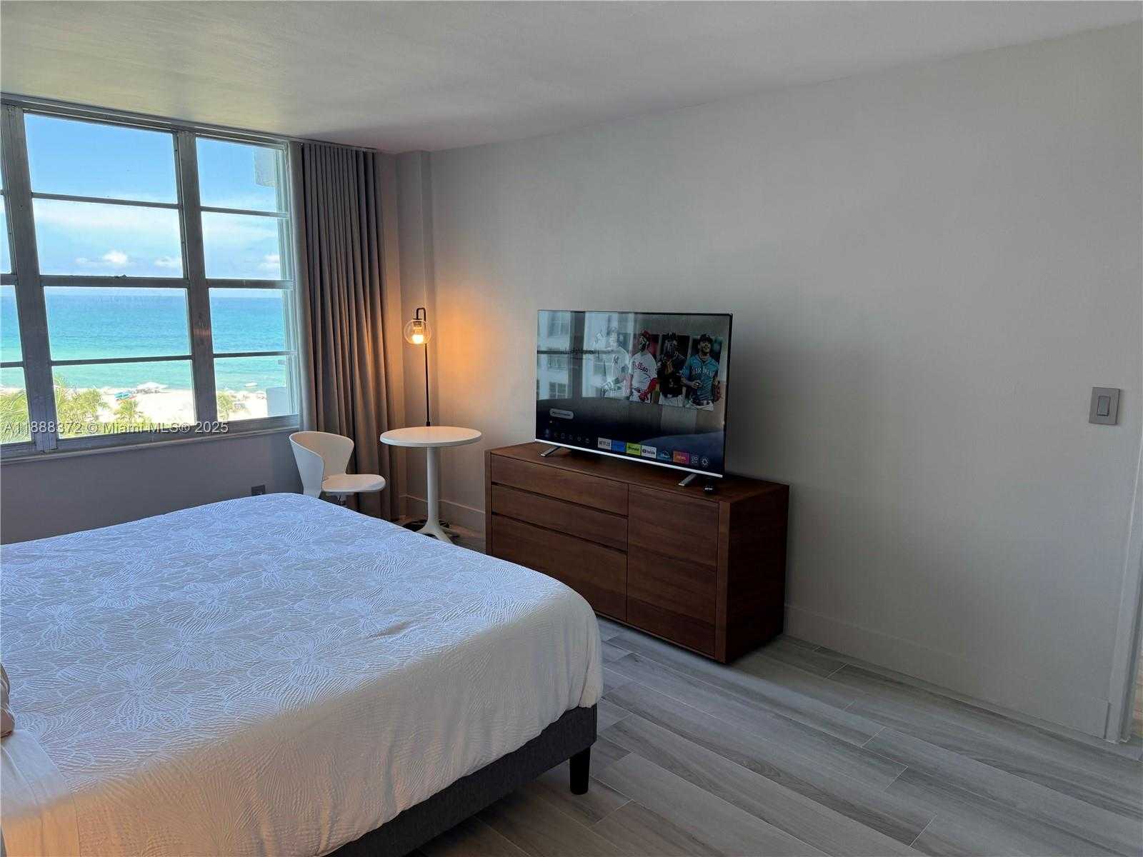 Small Image of 5151 COLLINS AVE #834, Miami Beach Number 14