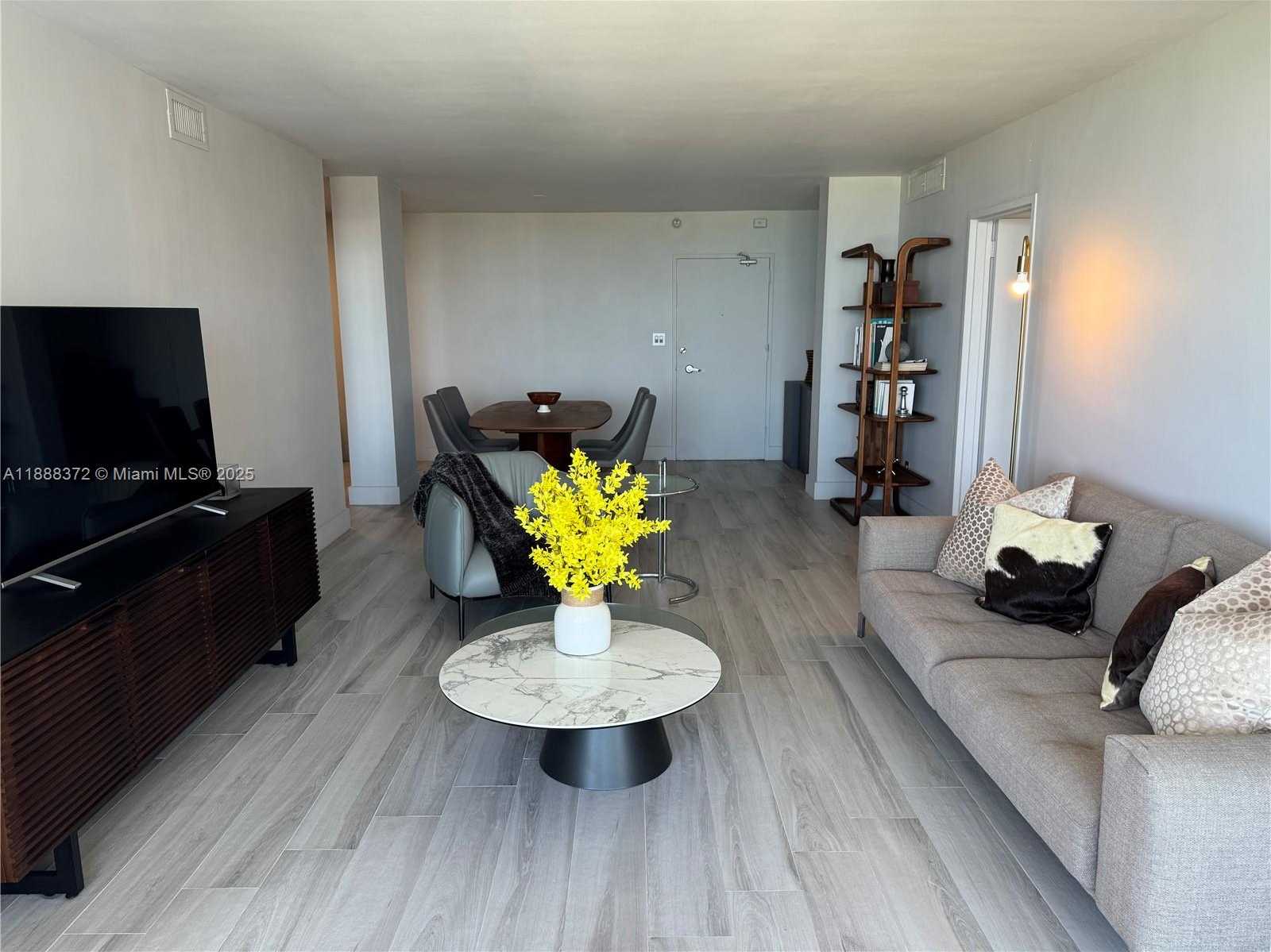 Small Image of 5151 COLLINS AVE #834, Miami Beach Number 6