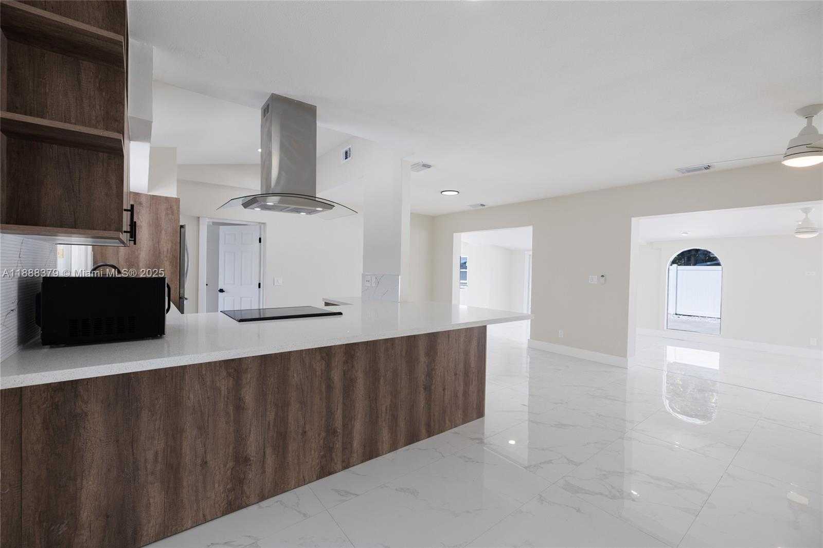 Small Image of 1221 SOUTH EAST 10TH ST, Deerfield Beach Number 20