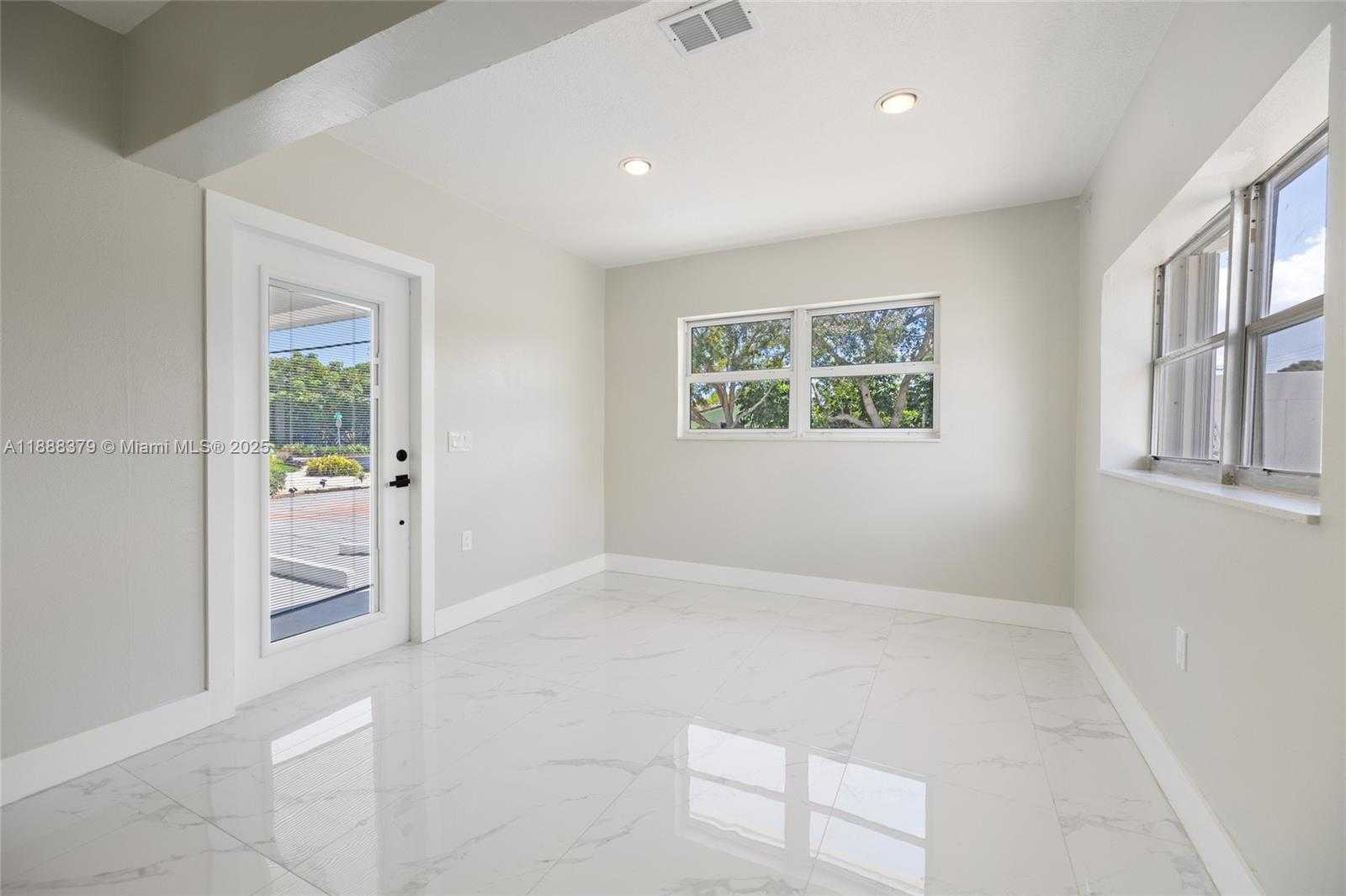 Small Image of 1221 SOUTH EAST 10TH ST, Deerfield Beach Number 22