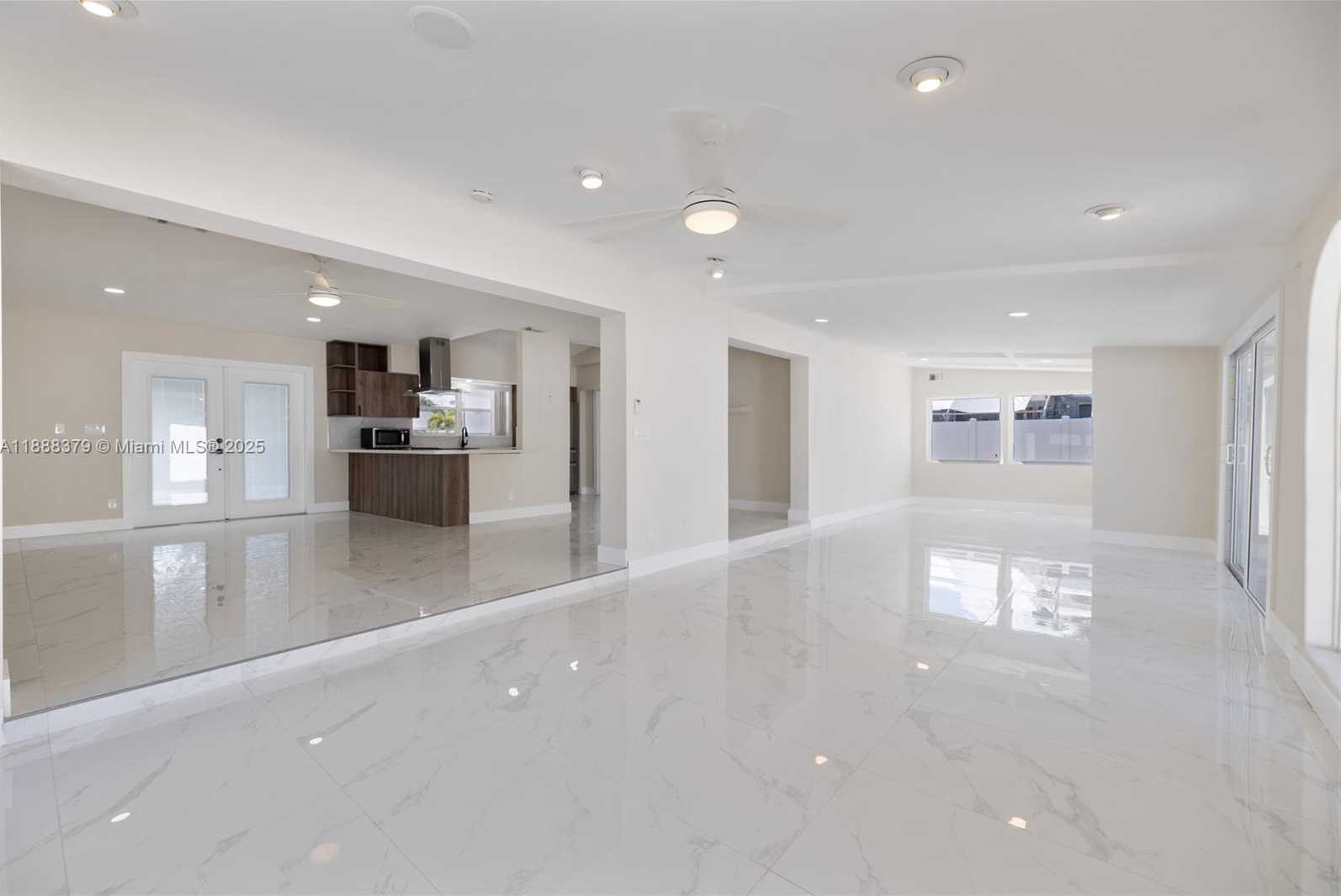 Small Image of 1221 SOUTH EAST 10TH ST, Deerfield Beach Number 31