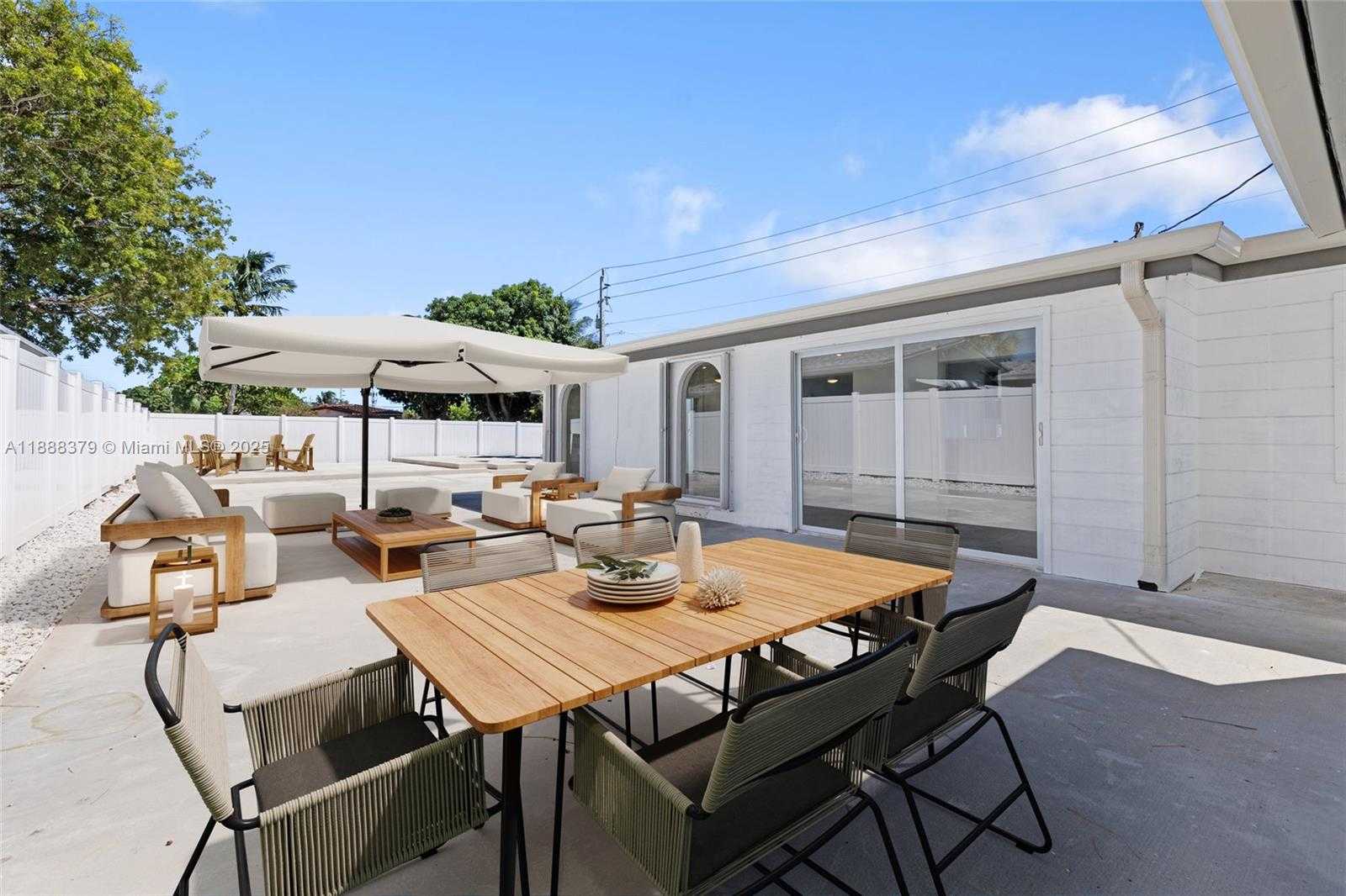 Small Image of 1221 SOUTH EAST 10TH ST, Deerfield Beach Number 35