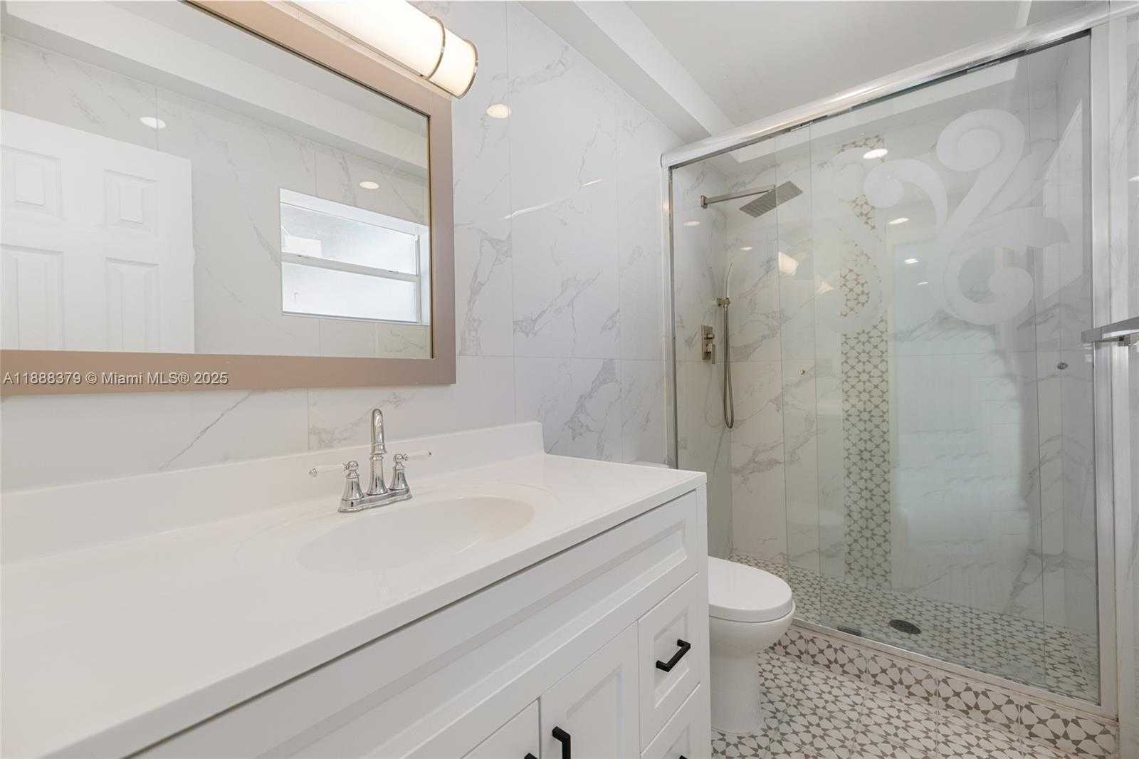 Small Image of 1221 SOUTH EAST 10TH ST, Deerfield Beach Number 6