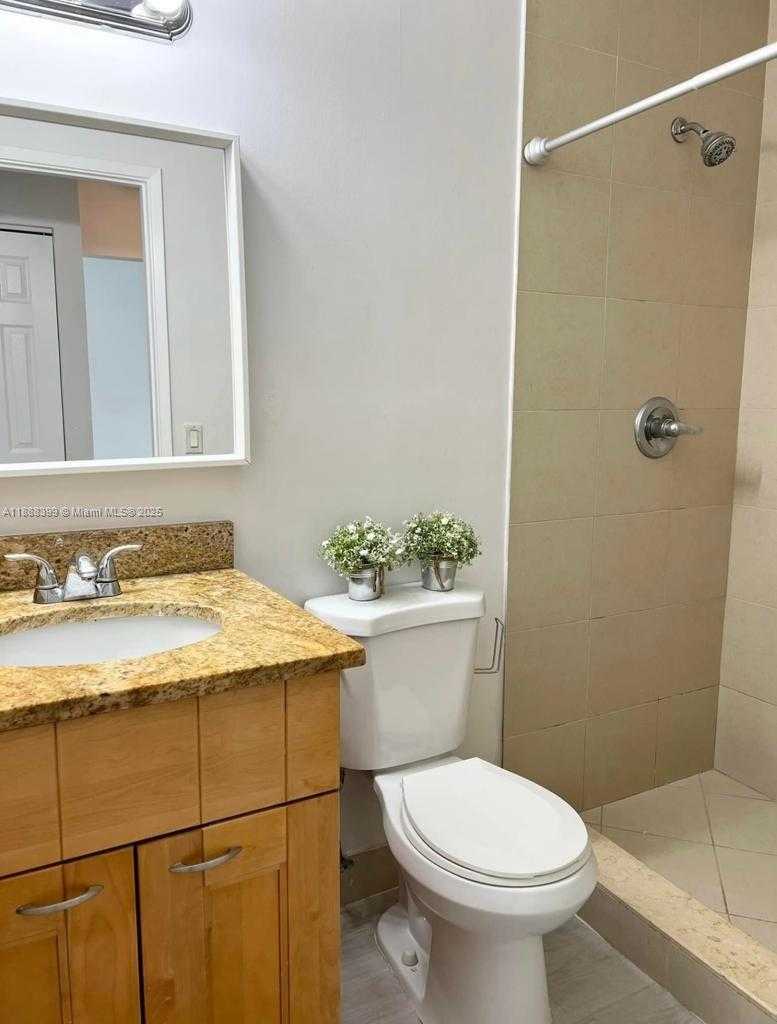 Small Image of 18966 CLOUD LAKE CIR, Boca Raton Number 9