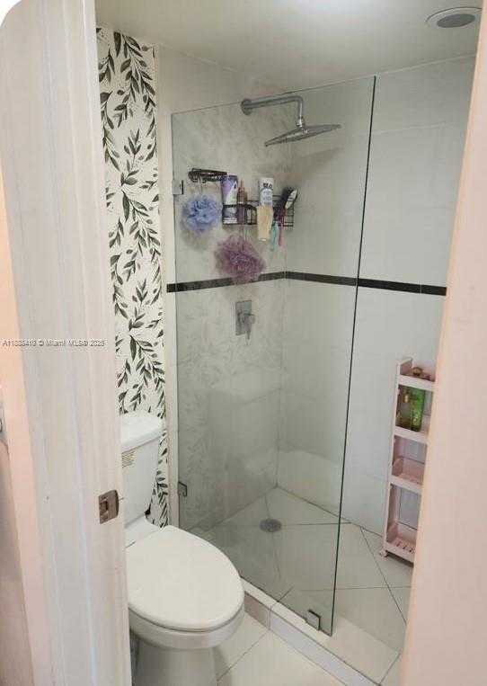 Small Image of 3475 NORTH COUNTRY CLUB DR #519, Aventura Number 14