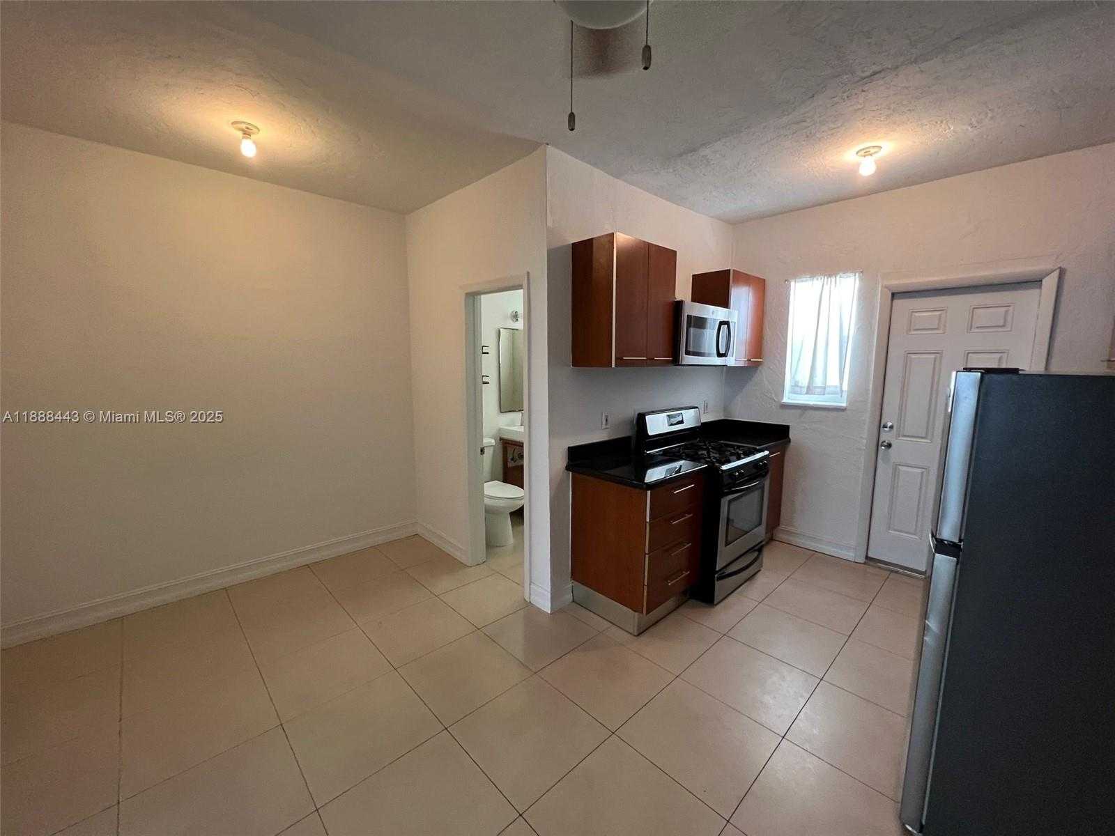 Small Image of 500 14TH ST #105, Miami Beach Number 2