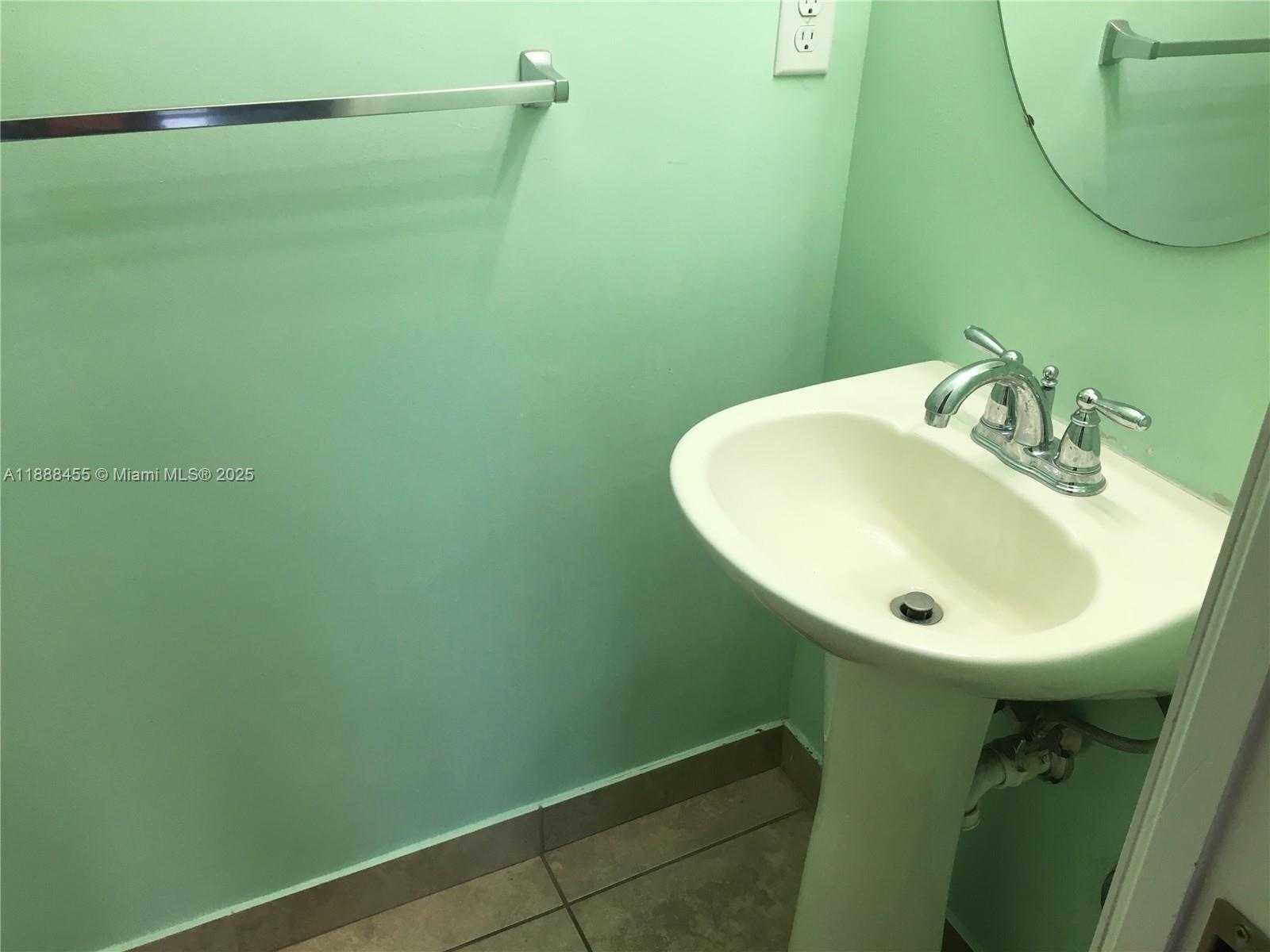 Small Image of 25145 SOUTH WEST 119TH AVE #25145, Homestead Number 18