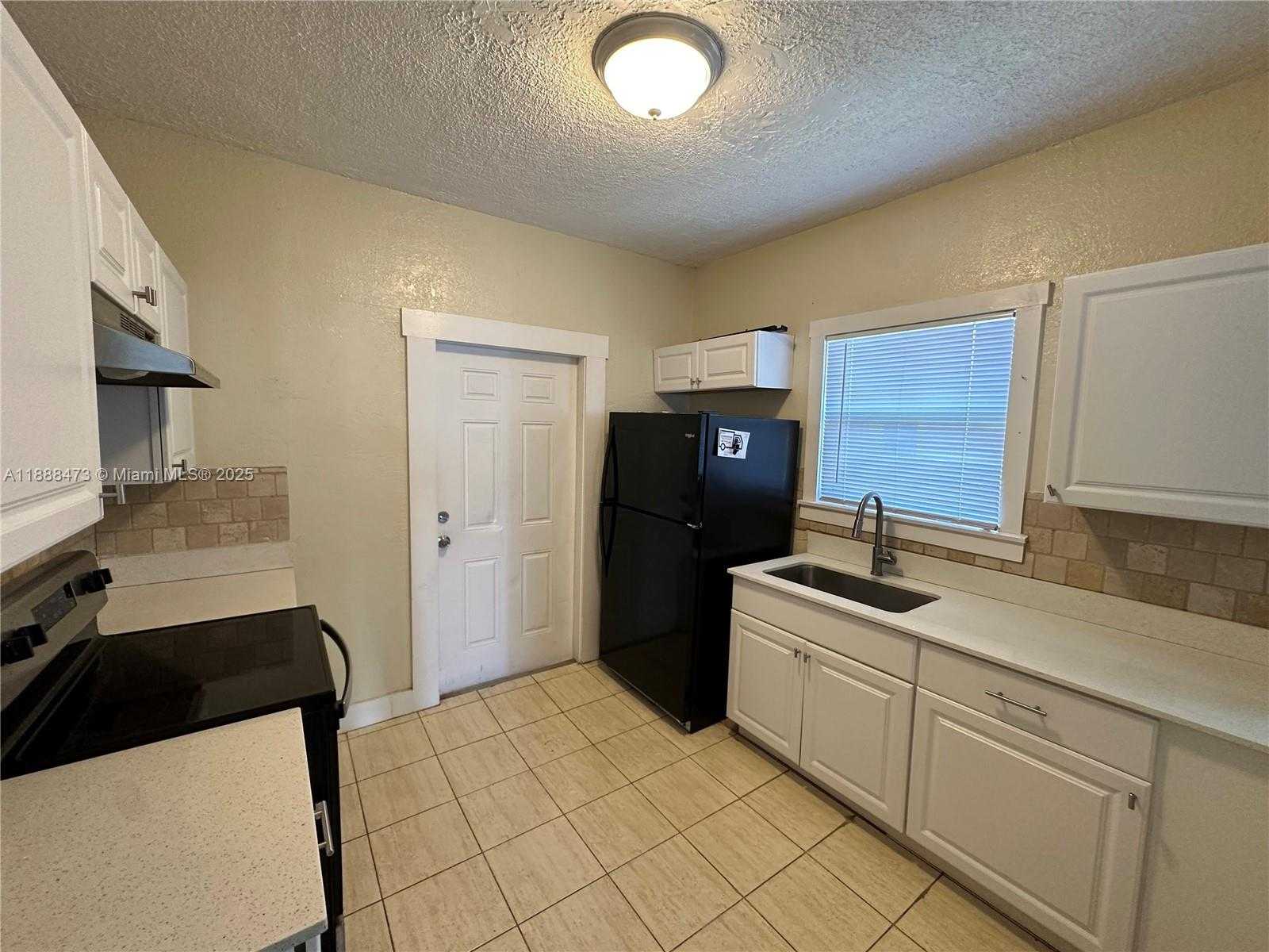 Small Image of 510 PLYMOUTH RD, West Palm Beach Number 12