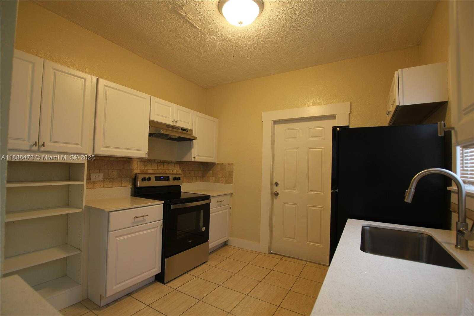 Small Image of 510 PLYMOUTH RD, West Palm Beach Number 5