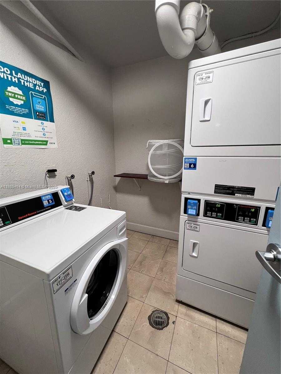 Small Image of 7501 EAST TREASURE DR #2C, North Bay Village Number 10