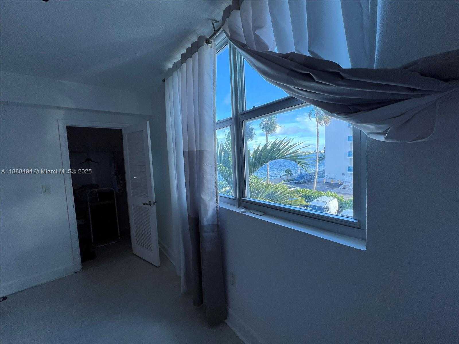 Small Image of 7501 EAST TREASURE DR #2C, North Bay Village Number 6
