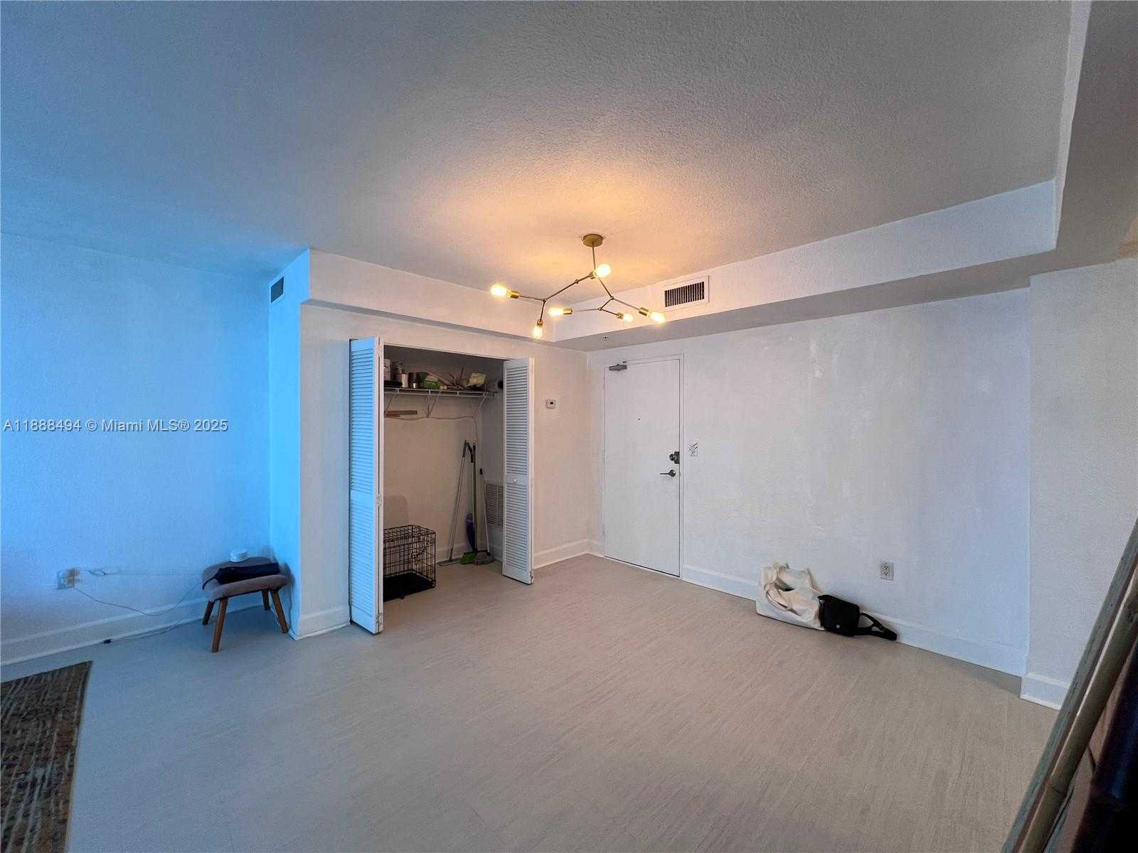 Small Image of 7501 EAST TREASURE DR #2C, North Bay Village Number 9