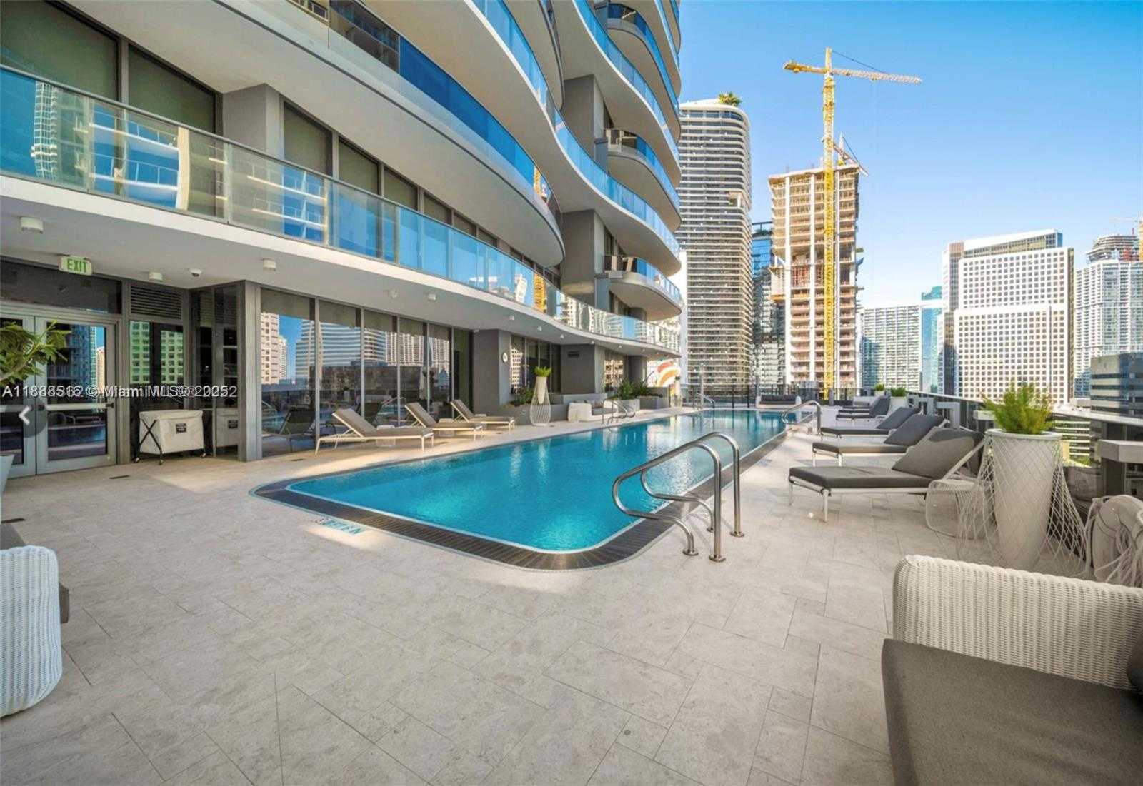 Small Image of Miami Number 13