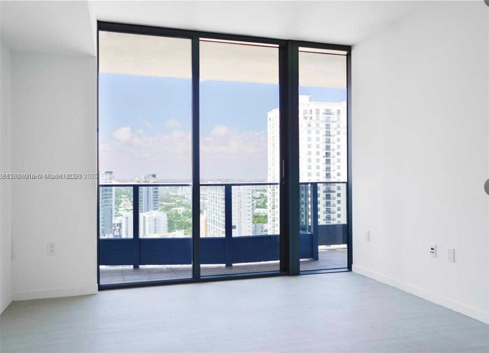 Small Image of Miami Number 6