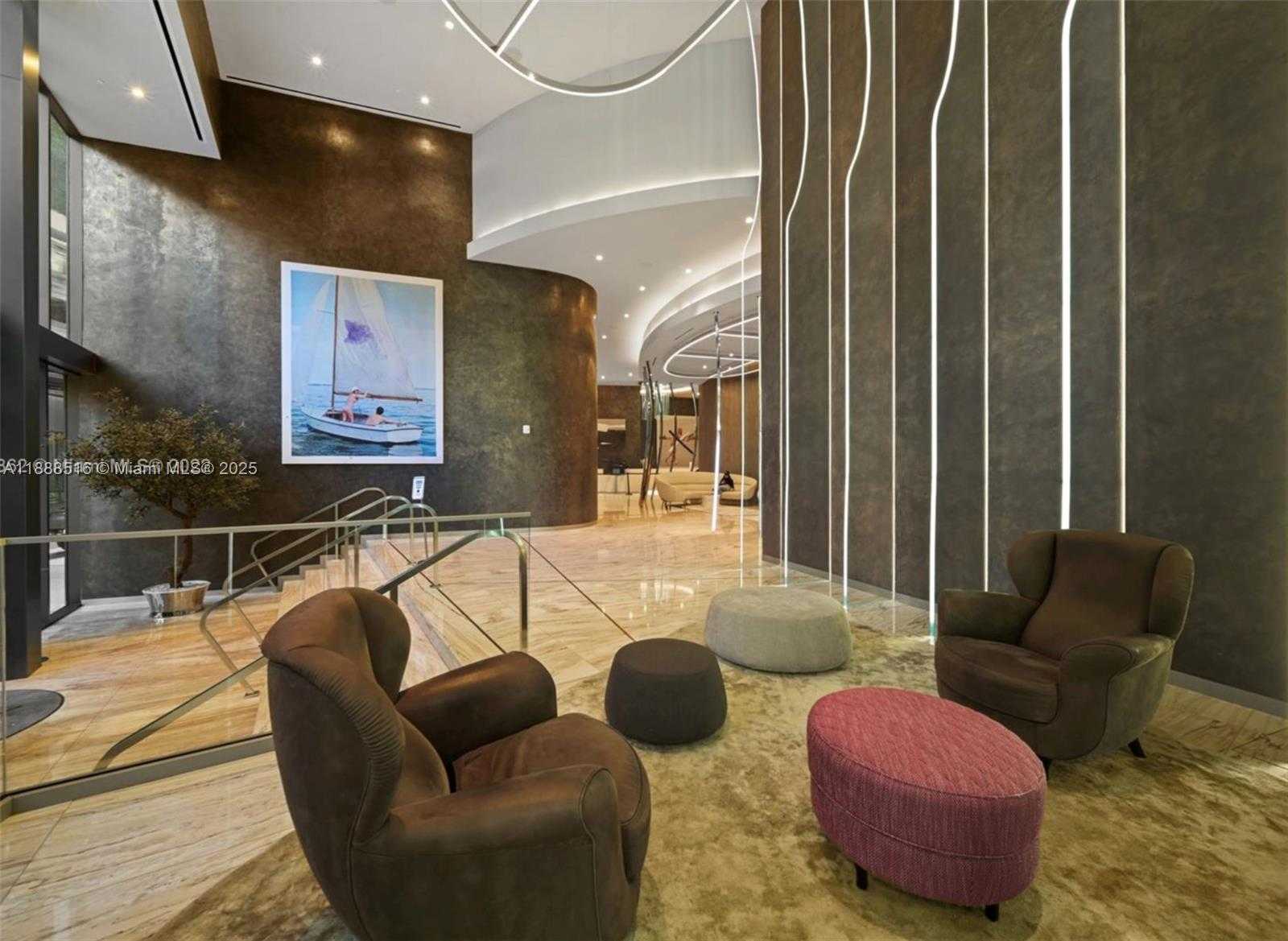 Small Image of Miami Number 9