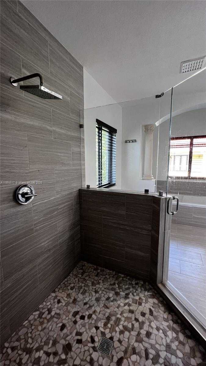Small Image of 7567 SOUTH WEST 189TH ST, Cutler Bay Number 38