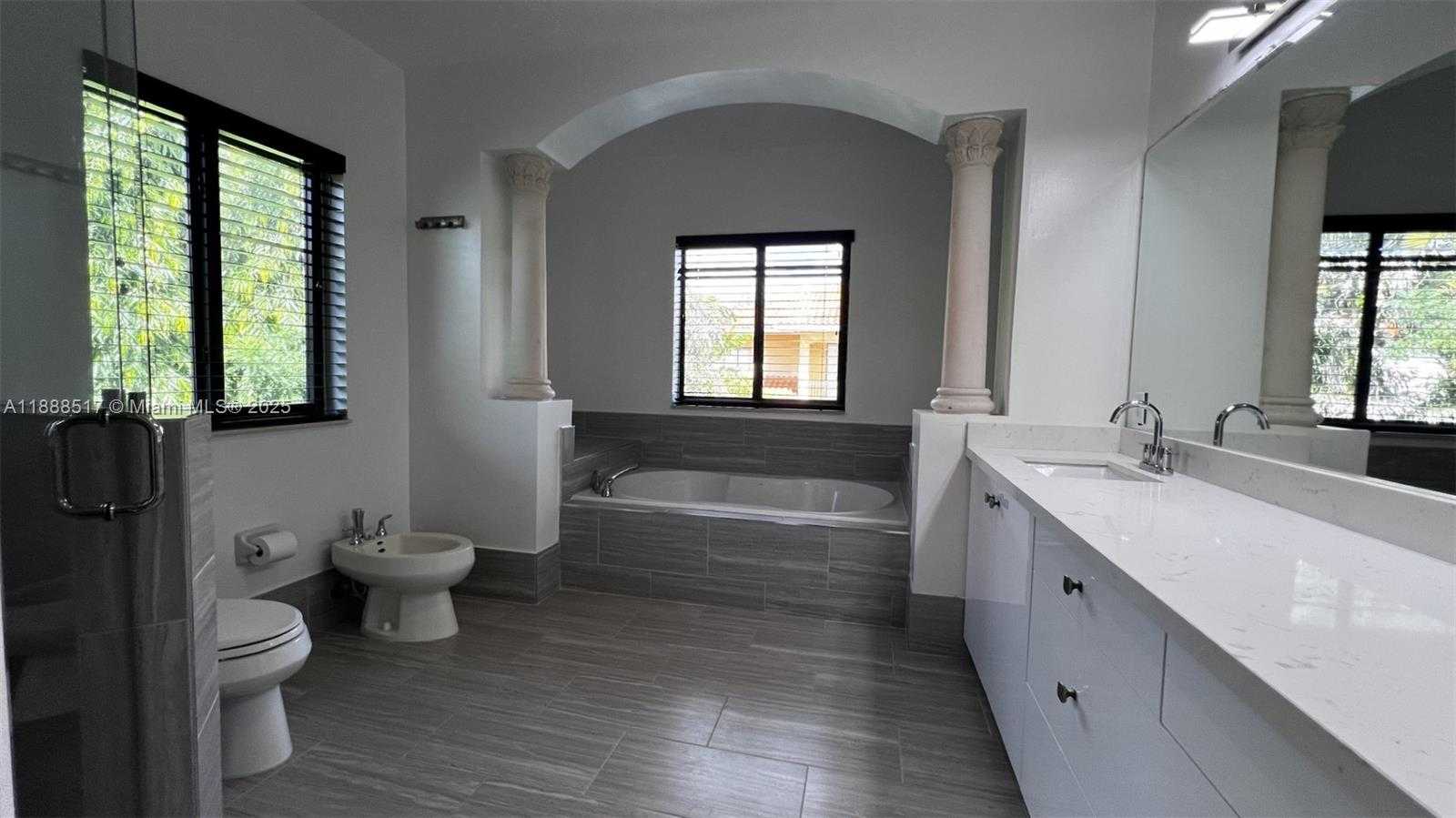 Small Image of 7567 SOUTH WEST 189TH ST, Cutler Bay Number 39