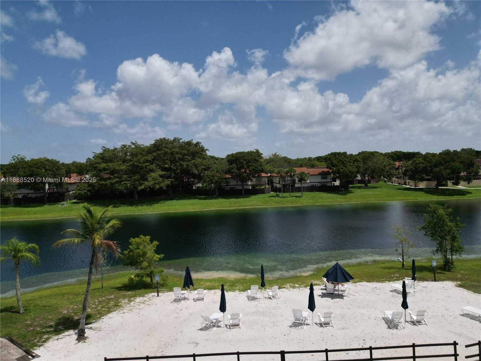 Small Image of 11116 SOUTH WEST 134TH PL, Miami Number 29