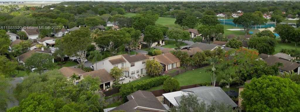 Small Image of 11116 SOUTH WEST 134TH PL, Miami Number 36