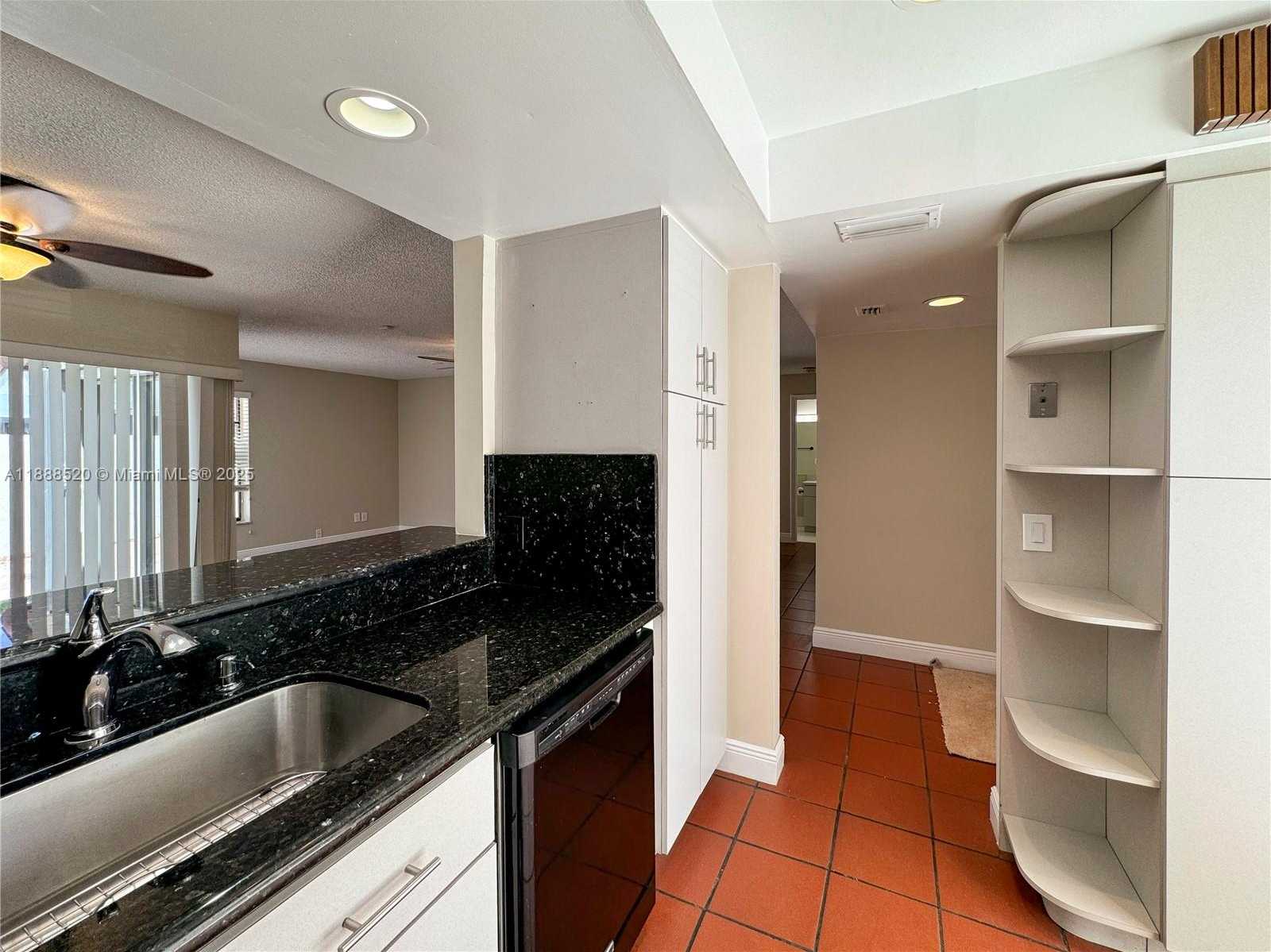 Small Image of 11116 SOUTH WEST 134TH PL, Miami Number 4