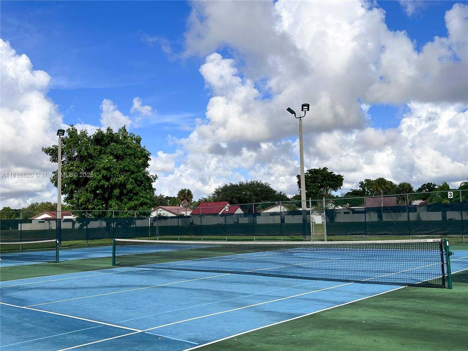 Small Image of 11116 SOUTH WEST 134TH PL, Miami Number 48