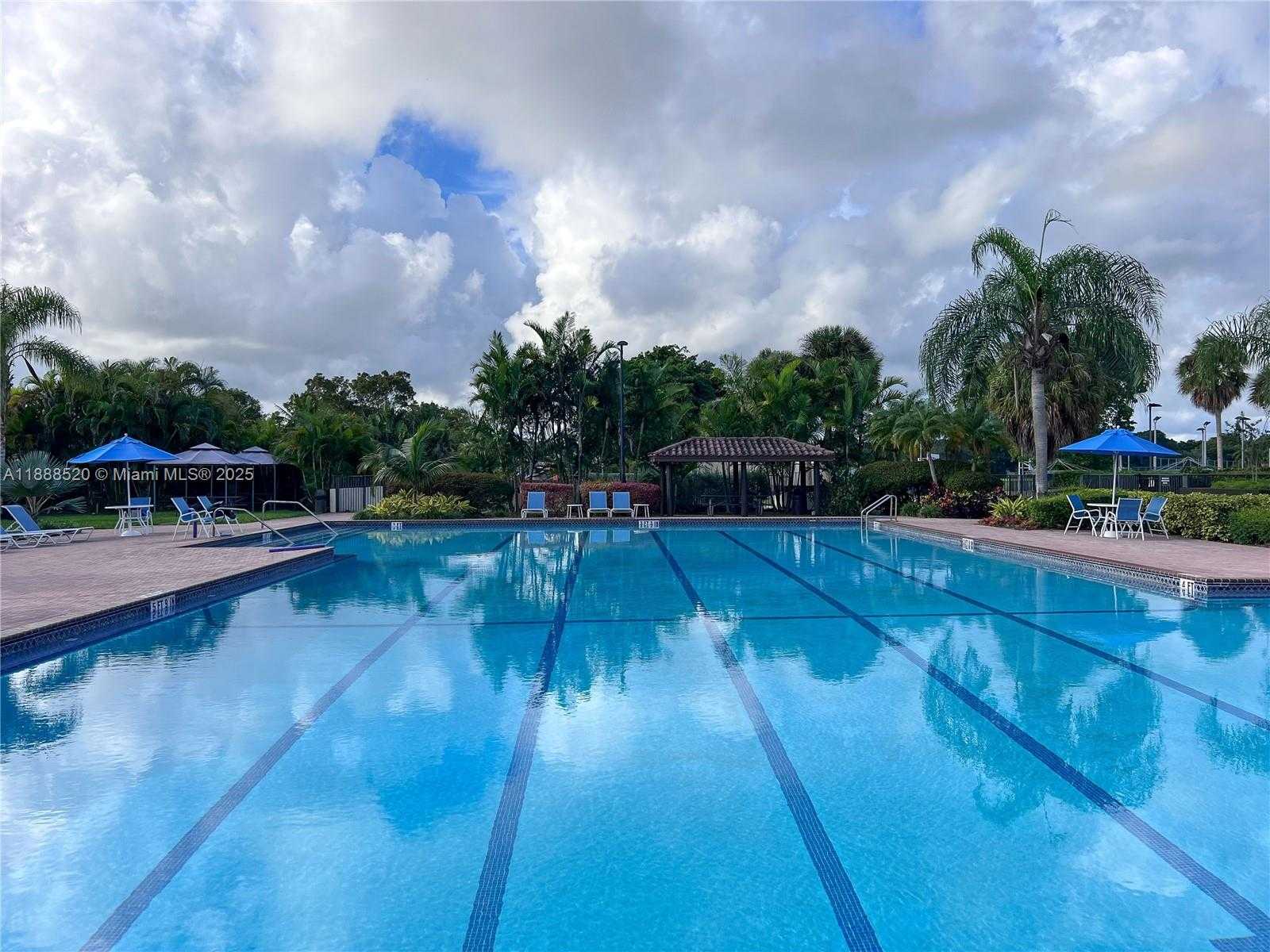 Small Image of 11116 SOUTH WEST 134TH PL, Miami Number 54